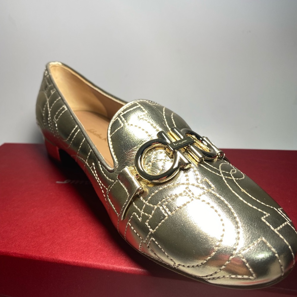 Salvatore Ferragamo Gold Alvano Loafer Size:6